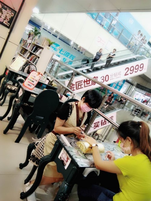 纖指圓夢(mèng)想！保定東方技工學(xué)校創(chuàng)業(yè)者——李丹！  